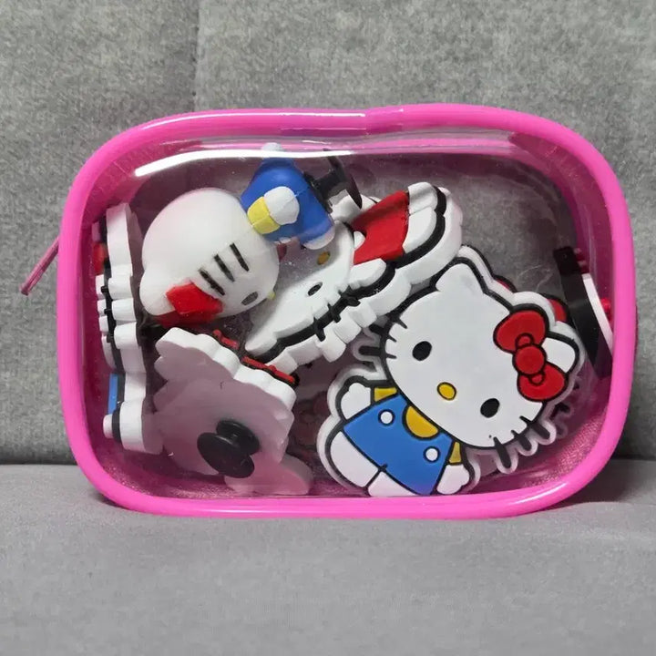 [BUNJANG] Hello Kitty Charm Set with Pink Pouch / 키티 지비츠 세트 핑크 파우치