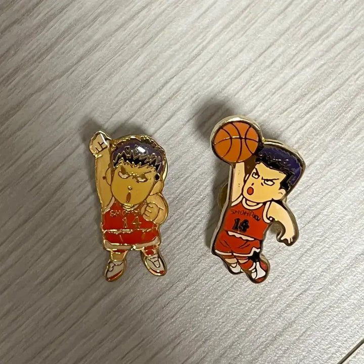 [BUNJANG] Slam Dunk Shohoku High School Mitsui Hisashi &amp; Miyagi Ryo (Mitsui, Miyagi) Vintage Pin Badge Set / 슬램덩크 정대만 송태섭 고전 핀뱃지 희귀 핀즈