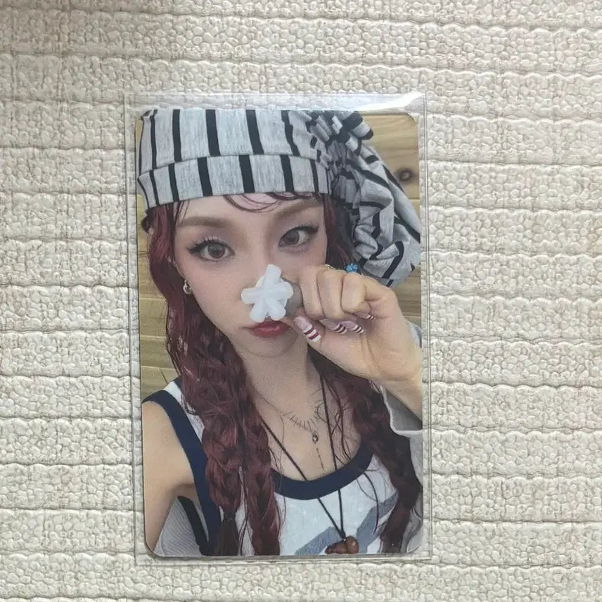 [BUNJANG]  (G)I-DLE Yuqi Studio Photocard / 아이들 우기 공방 포카