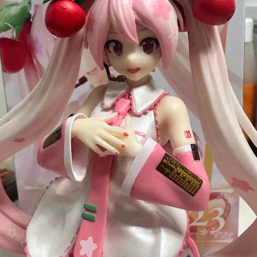 [BUNJANG] Sakura Miku 2021 &amp; 2023 Figure Bundle Set / 사쿠라미쿠 피규어 일괄 판매