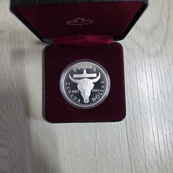 [BUNJANG] Queen Elizabeth II Canadian Commemorative Silver Coin / 엘리자베스 2세 캐나다 기념주화 999은화