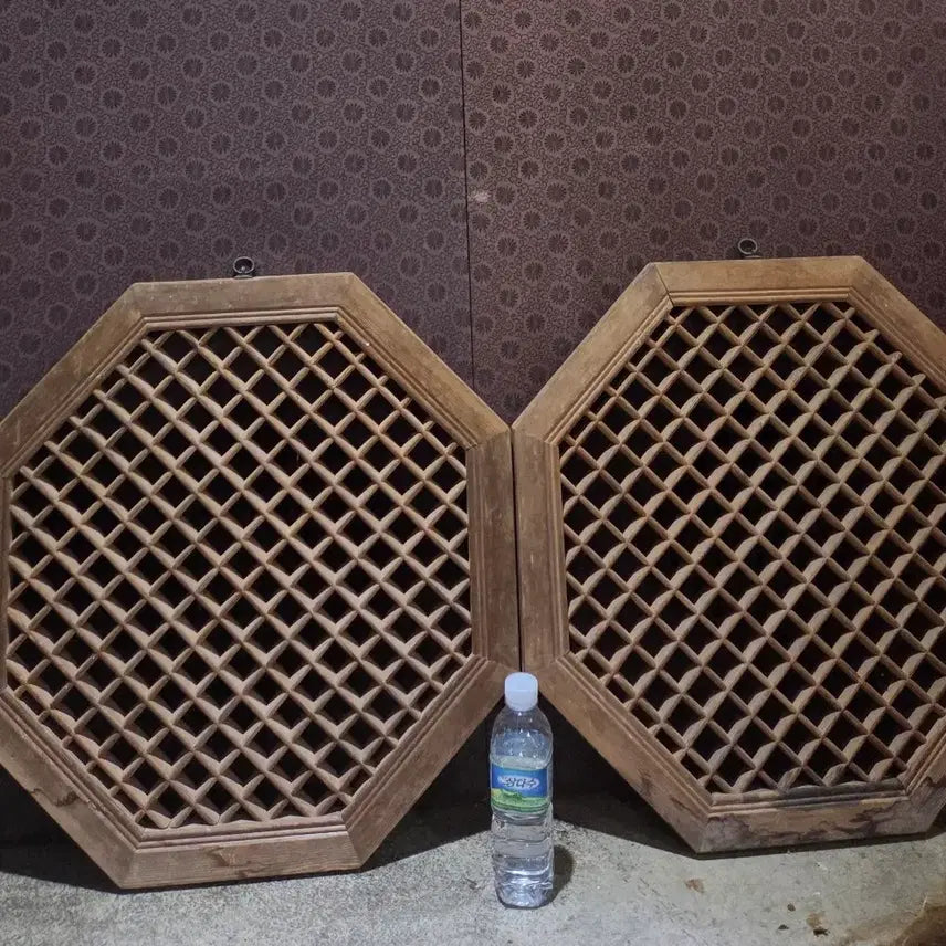 [BUNJANG] Large Octagonal Reclaimed Wood Door Panels (Set of 2) / 고재 대형 팔각 문짝 2점