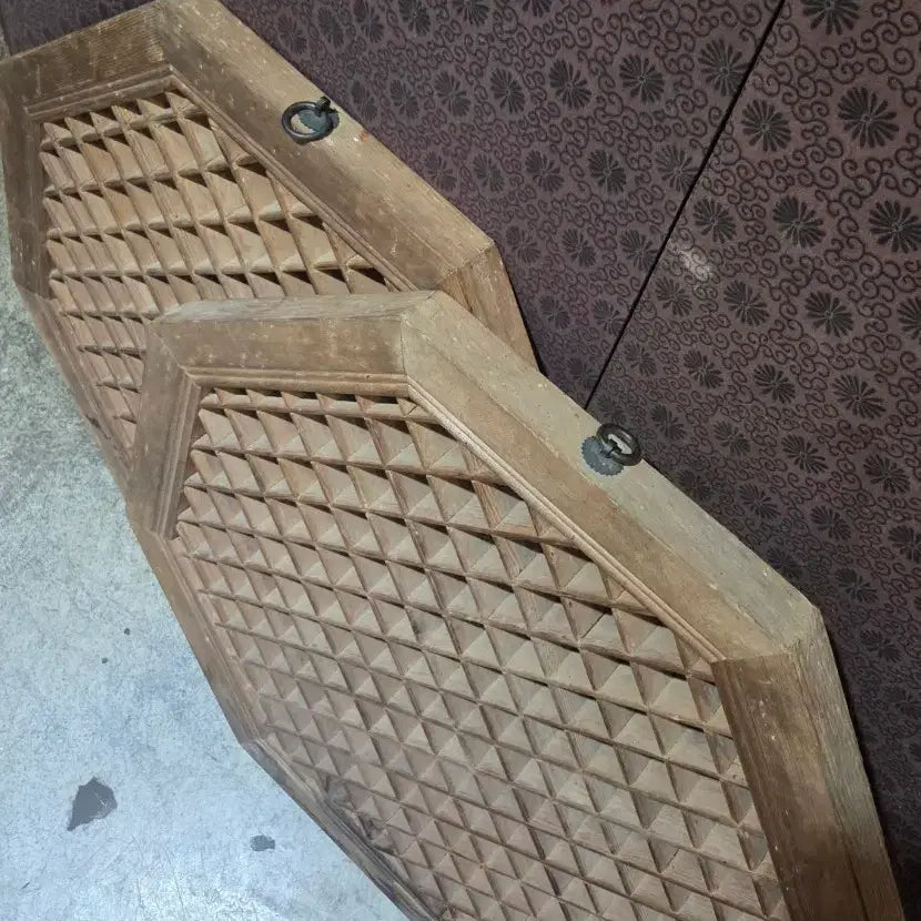[BUNJANG] Large Octagonal Reclaimed Wood Door Panels (Set of 2) / 고재 대형 팔각 문짝 2점