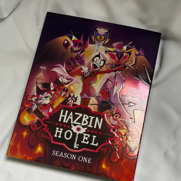 [BUNJANG] The Hazbin Hotel Season 1 Blu-ray (Includes PR-20 Card) / PR-20 카드 포함 미개봉)블루레이 양도 해즈빈 호텔 시즌1