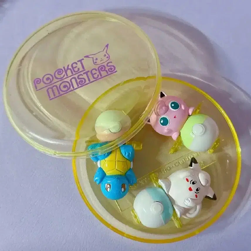 [BUNJANG] Pokemon Vintage Stamp Set Featuring Squirtle, Jigglypuff, Pikachu, and Hello Kitty / 포켓몬스터 도장 세트 포켓몬 꼬북이 푸린 피카츄 키티 고전문구 고전완구