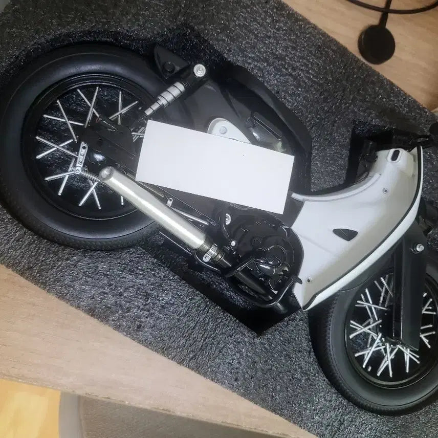 [BUNJANG] Trickymann12 Super Cub Motorcycle 1/6 Scale 12-Inch / 1/6 스케일  12인치 트릭키맨12 슈퍼커브 오토바이