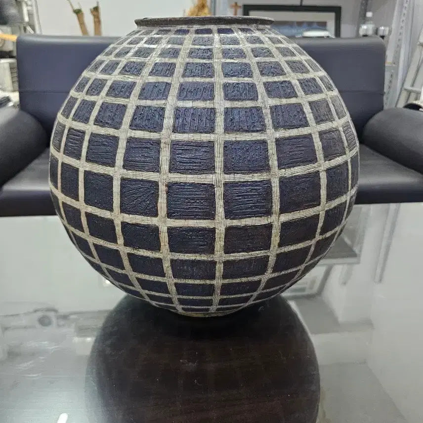 [BUNJANG] Vintage Large Ceramic Vase Scgraffito Technique 1970s-1990s / 빈티지 화병 도자기