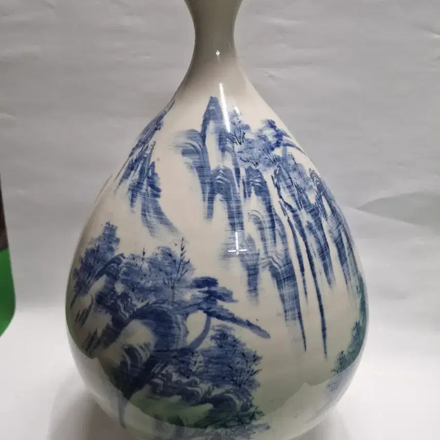 [BUNJANG] Seokjeong Celadon Landscape Painting Vase 37cm / 석정 청화문 산수화 문양 화병37cm