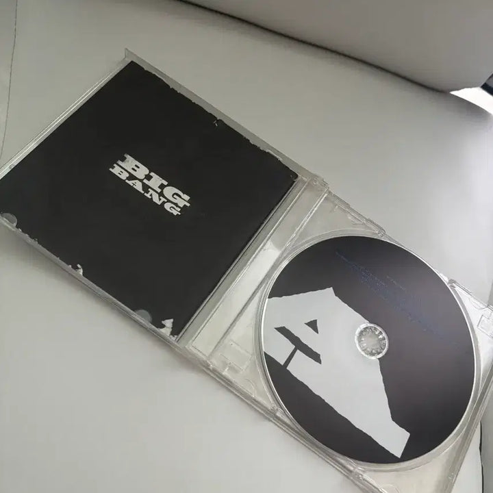 [BUNJANG] Big Bang Official Use Only Autographed Album / 빅뱅 비매 친필싸인앨범 팔아요(멤버 싸인 다 있음)