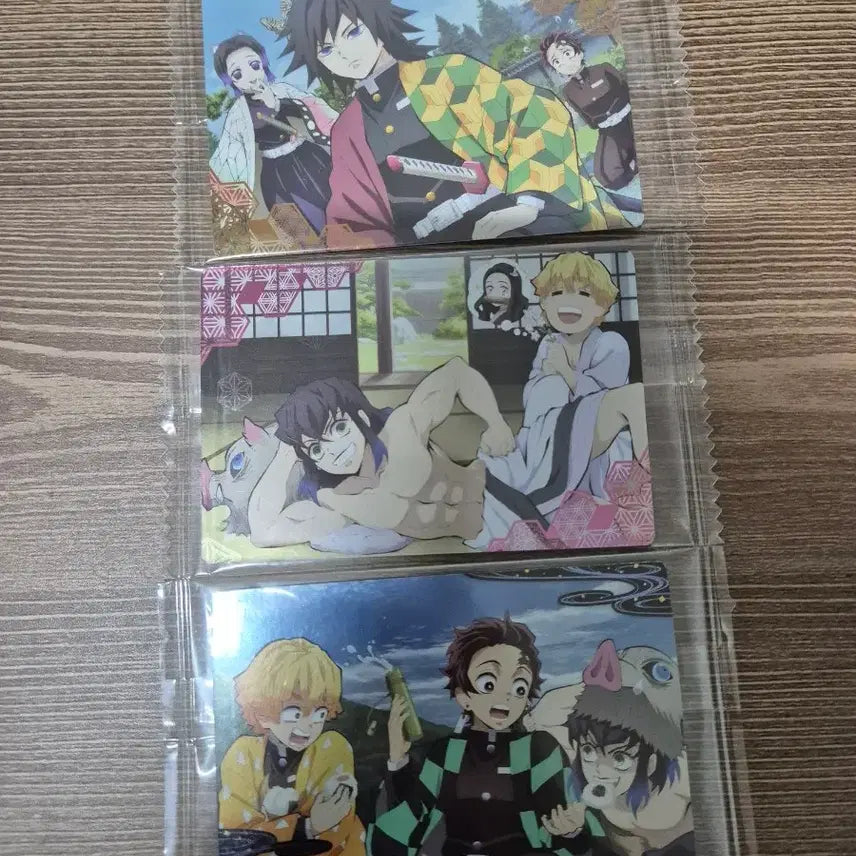 [BUNJANG] Demon Slayer Wafer Card Bundle (Zenitsu, Giyu, Inosuke) / 귀멸의칼날 웨하스 카드 4장일괄(젠이츠.기유.이노스케등)포토 카드 굿즈