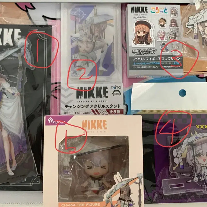 [BUNJANG] Nier Reincarnation Guen Red Goods Bundle / 니케 홍련 굿즈들 판매합니다!