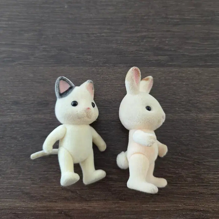 [BUNJANG] Sylvanian Families Girl Dolls (2 Types) / 실바니안 소녀 인형 2종