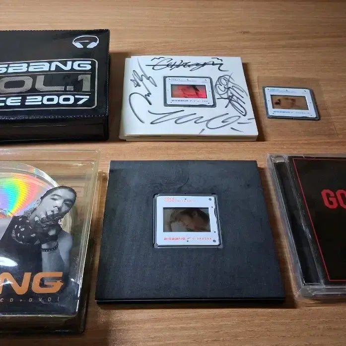 [BUNJANG] BIGBANG Official 1st Album Signed Album &amp; Good Boy Single Album / 빅뱅 정규1집싸인앨범 &amp;굿보이 디싱앨범&amp;싱글 1집앨범