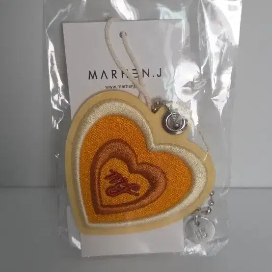 [BUNJANG] Marhen.J Heartbeat Charm / 마르헨제이 하트비트 참