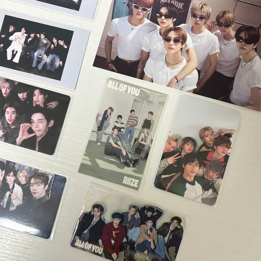 [BUNJANG] RIIZE Official Goods Group Photocard, Sticker, Postcard Bundle Set / 라이즈 공굿 단체 포카, 스티커,엽서 일괄 양도