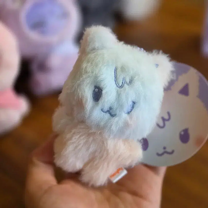 [BUNJANG] Anettyz In Color Color Mix Tiny Sandeok Doll / 애니티즈 인 컬러 컬러믹스 타이니 산덕이(포카x인형)