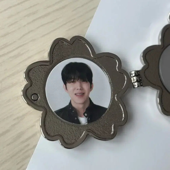 [BUNJANG] DAY6 Dowoon Rocket Pendant / 데이식스 도운 로켓  팬던트 원가이하양도
