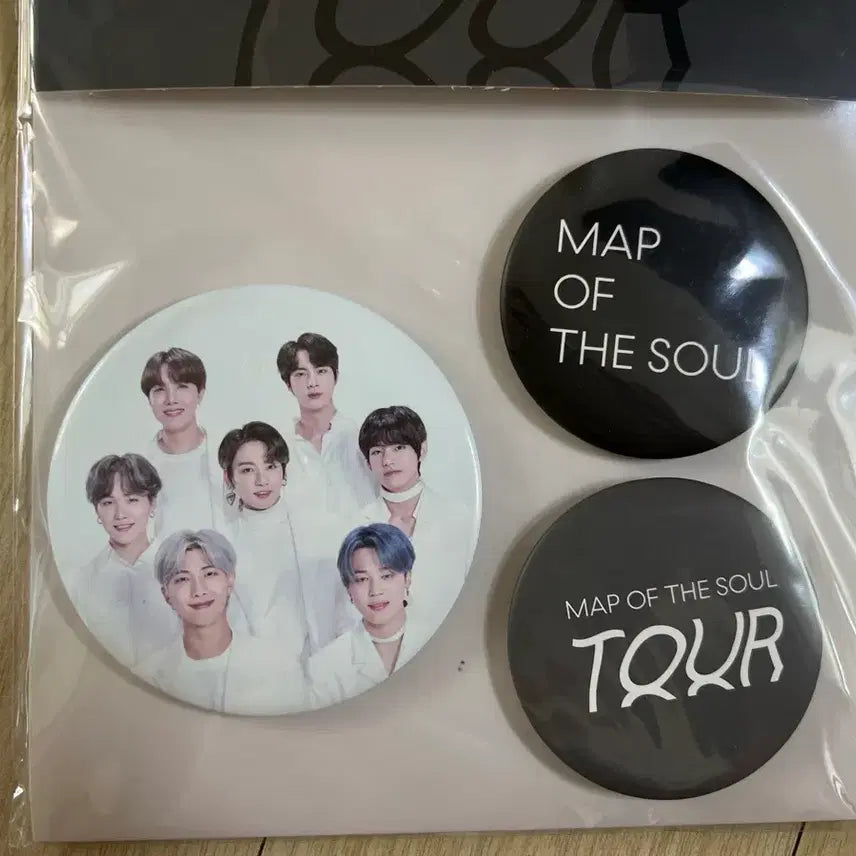 [BUNJANG] BTS Map of the Soul ON:E Lucky Draw Can Badge Bundle Set / 방탄소년단 bts 맵솔콘 맵오브더소울 럭키드로우 캔뱃지 일괄
