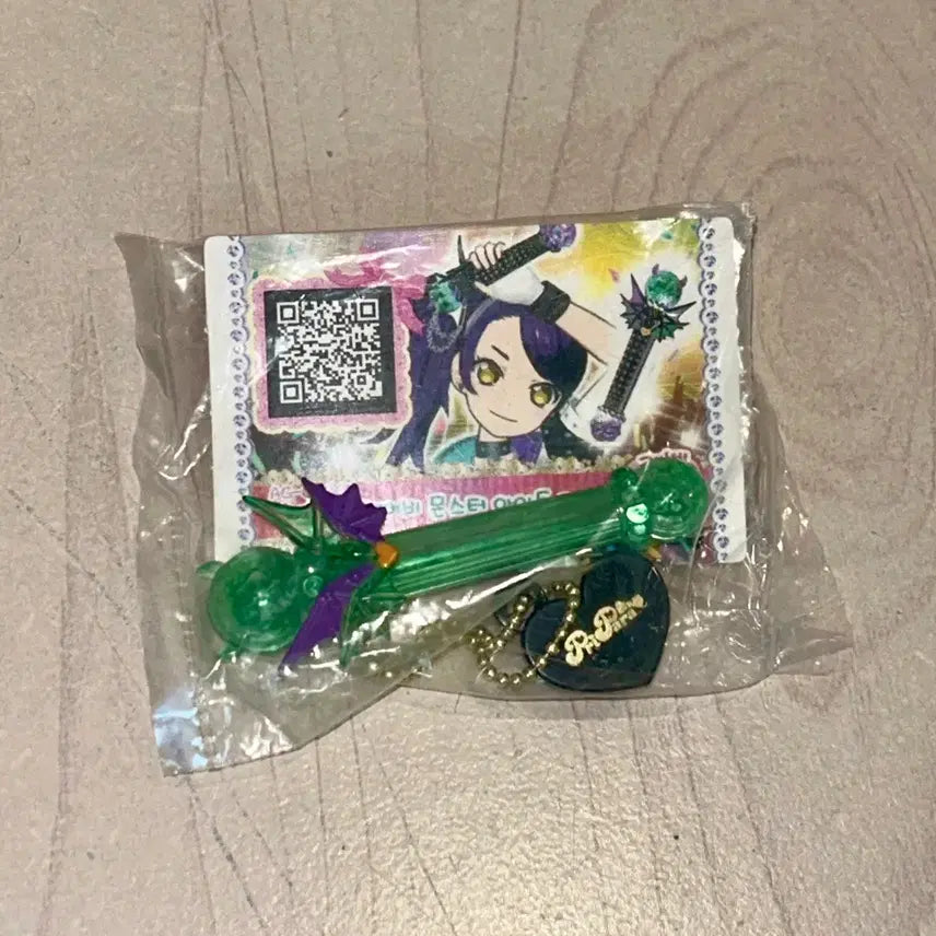 [BUNJANG] Pripara Shion Idol Microphone Keychain &amp; Friendship Ticket Gacha (Sealed) / 미개봉) 프리파라 시온 아이돌마이크 키링 우정티켓 가챠