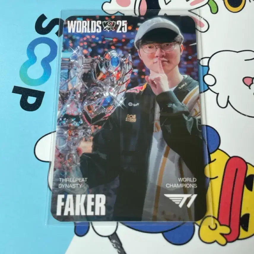 [BUNJANG] MSI T1 Worlds Championship Faker Photocard / MSI 티원 월즈 우승 포토카드 - 페이커(숲 부스 포카 증정)