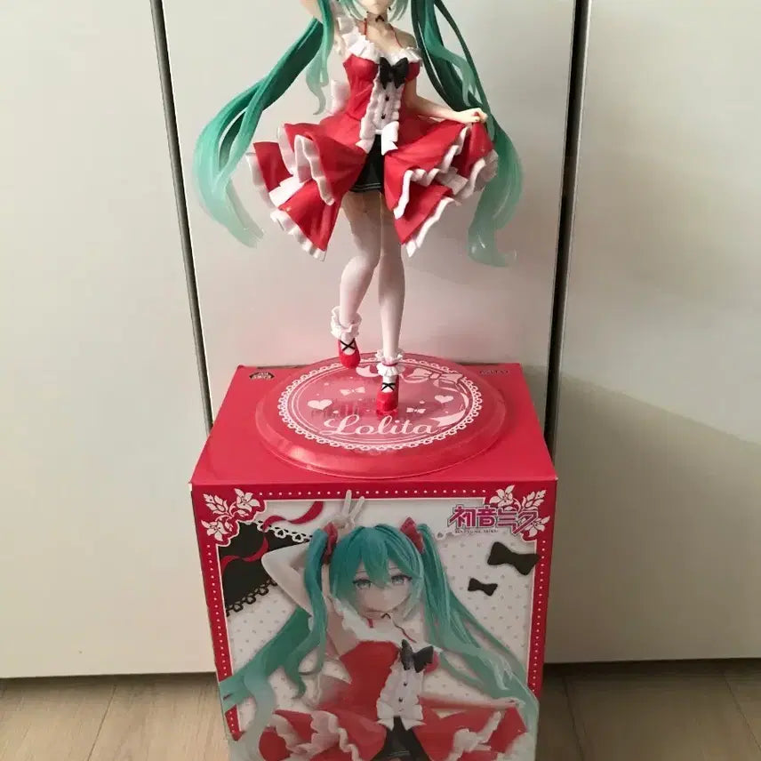 [BUNJANG] Hatsune Miku Lolita Fashion Figure / 하츠네미쿠 패션 lolita 로리타 피규어