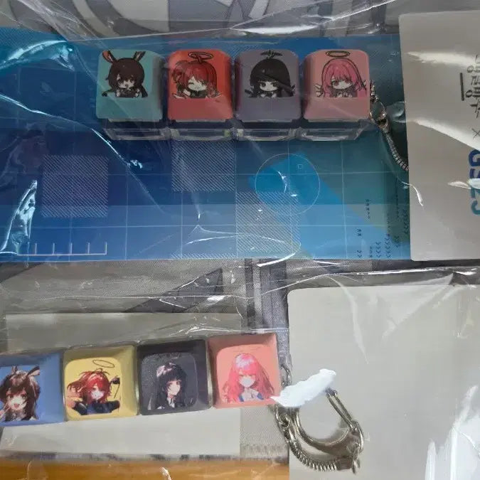 [BUNJANG] Arknights GS25 Collaboration Keycap Keychain Set (Unsealed) / 명일방주 gs25 키캡키링 세트 판매합니다