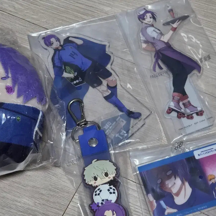 [BUNJANG] Blue Lock Mikage Reo Acrylic Stand, Fuwaroring, Keychain Bundle Set / 블루록 미카게 레오 아크릴 후와코로링 등 일괄 판마