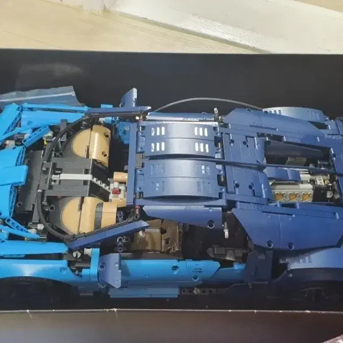 [BUNJANG] LEGO Technic Bugatti Chiron 42083 / 레고 42083 부기티 팝니다.