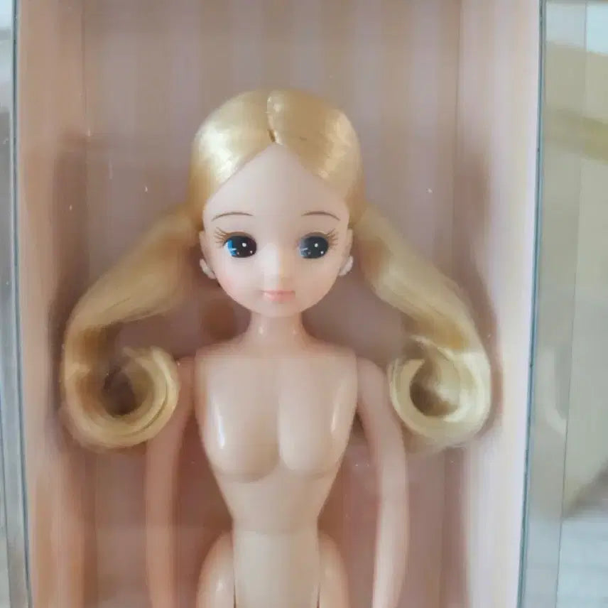 [BUNJANG] Castle Rica Doll (Pigtail Style) / 노란 금발 캐슬리카 (고베리카처럼 양갈래)