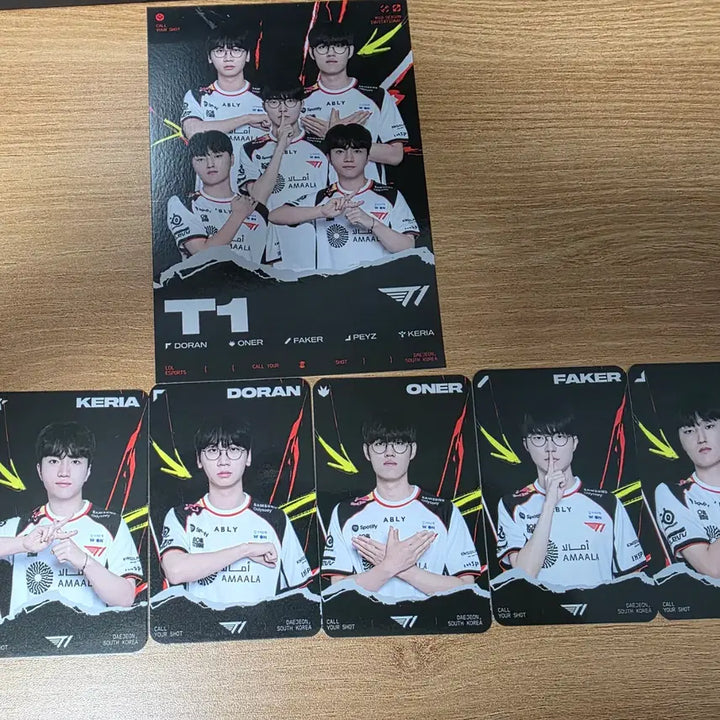 [BUNJANG] MSI x SOOP T1 Photocard / msi t1포토카드+ soop t1포토카드 팝니다.