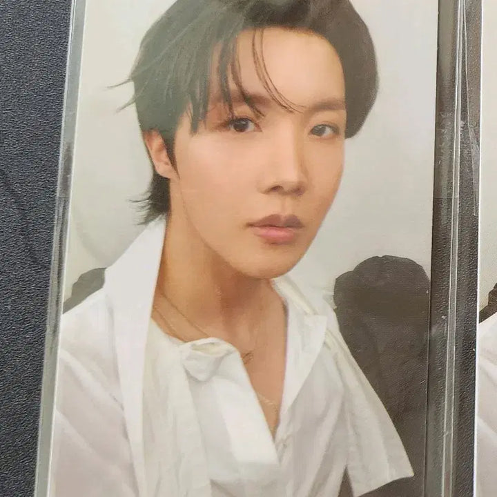 [BUNJANG] BTS Arirang Busan Lucky Draw J-Hope Photocard (Sealed) / 방탄 아리랑 부산 럭드  미개봉 제이홉 호석 호비 HOBI LD