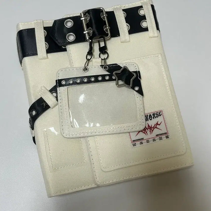 [BUNJANG] 4 Pocket Photocard Binder / 4포켓 포카 바인더  포카 바인더 아이브 보넥도 아일릿 투바투 엔시티