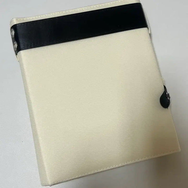 [BUNJANG] 4 Pocket Photocard Binder / 4포켓 포카 바인더  포카 바인더 아이브 보넥도 아일릿 투바투 엔시티