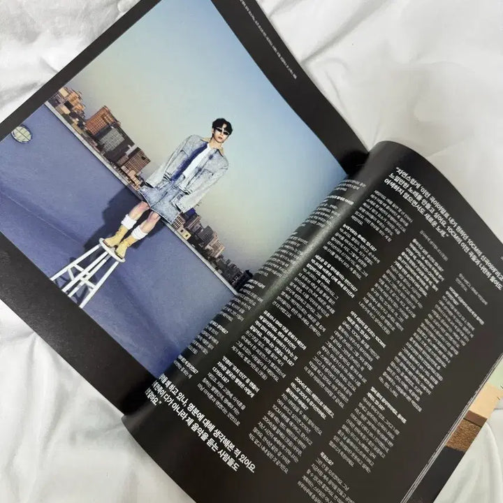 [BUNJANG] Arena 10CM Kwon Jung-yeol Magazine / 아레나 10CM 권정열 수록 잡지