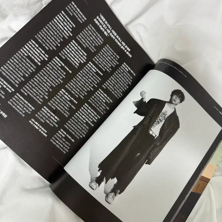 [BUNJANG] Arena 10CM Kwon Jung-yeol Magazine / 아레나 10CM 권정열 수록 잡지