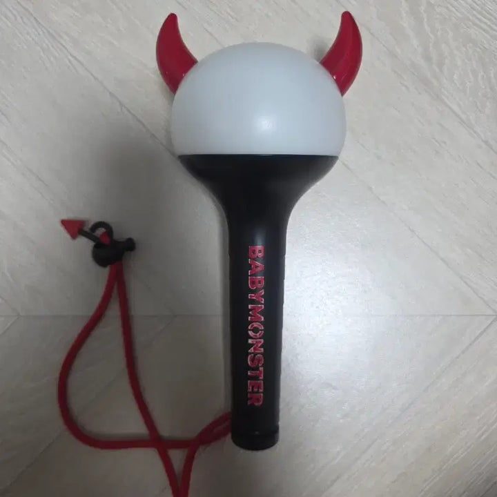 [BUNJANG] BABYMONSTER Official Lightstick / 베이비몬스터 응원봉 양도 판매