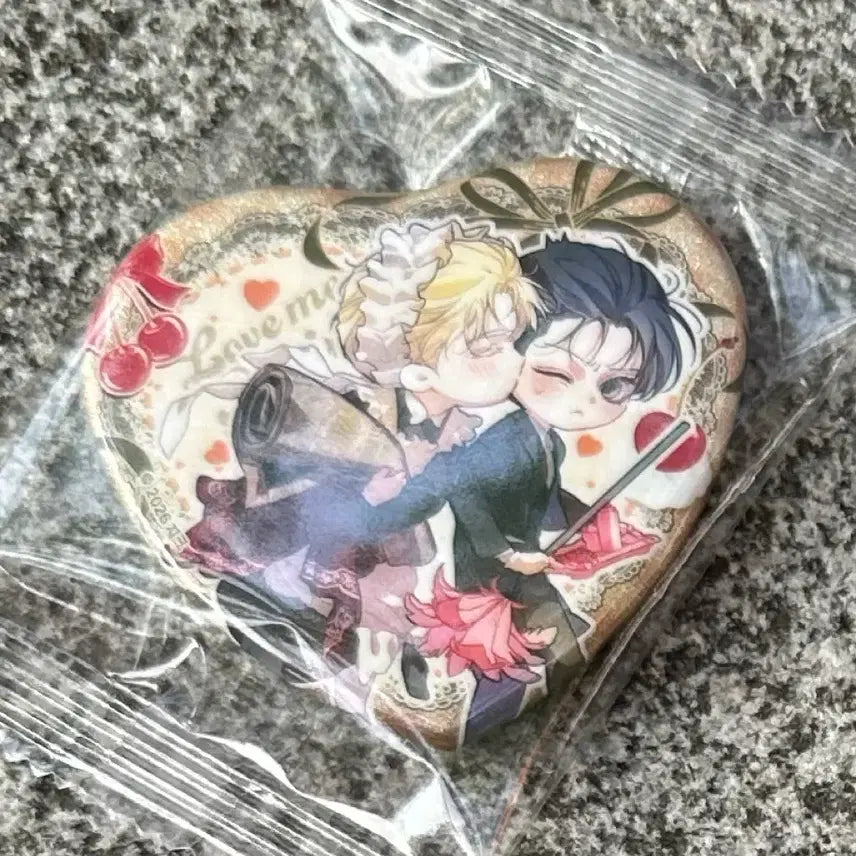 [BUNJANG] Rebom Romantic Apocalypse Look Heart Can Badge / 레봄 낭만묵시룩 하트캔뱃지 살롱드르봉
