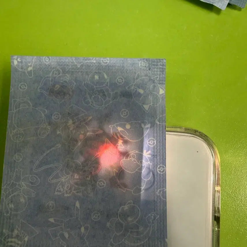 [BUNJANG] Sealed Gigantamax Charizard Sticker / 거다이맥스 리자몽 미개봉 띠부씰