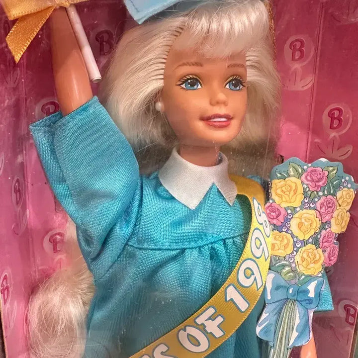 [BUNJANG] Barbie Graduation Barbie 1998 Special Edition Doll / 바비 인형 졸업 바비 1998 스페셜 에디션