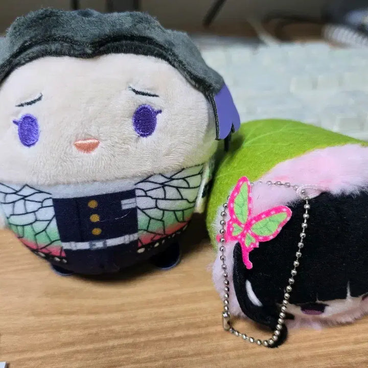 [BUNJANG] Demon Slayer Shinobu Fuwacoro Ring &amp; Kanao Sakura Mochi Set / 귀멸의 칼날 시노부 후와코로링&amp; 카나오 사쿠라모찌 세트로 팝니다.