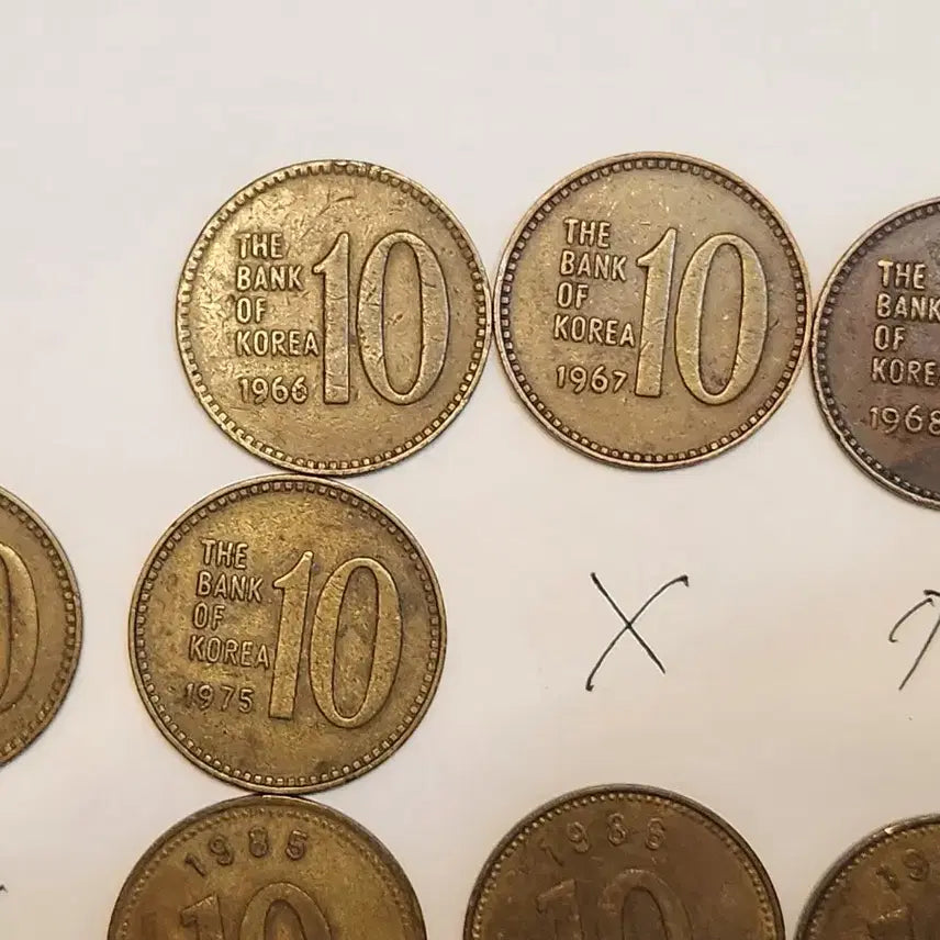 [BUNJANG] Collection of Various Year 10 Won Coins (1966-2006) / 다양한 연도 10원 동전 모음