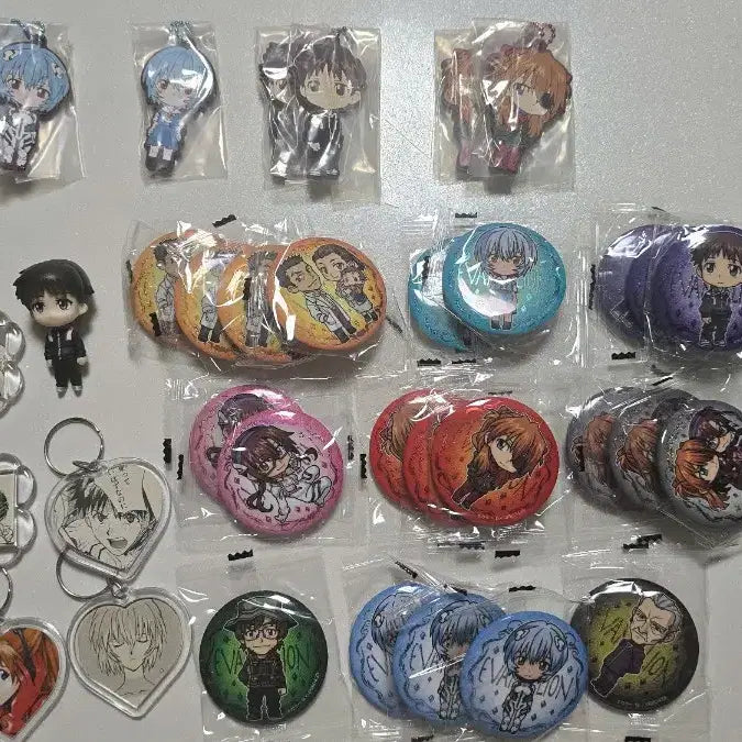 [BUNJANG] Evangelion Gacha &amp; Figures Bundle / 에반게리온 아소토 가챠&amp; 피규어등 일괄로 팔아요.