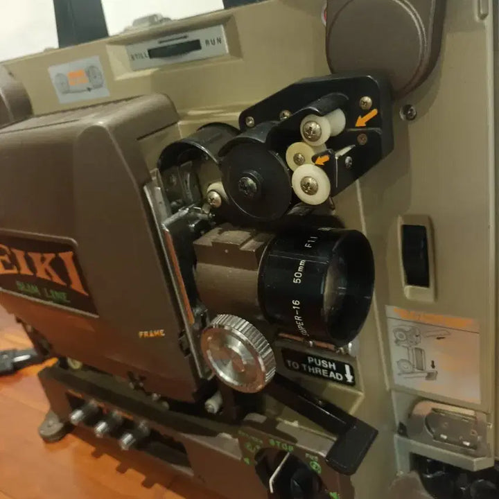 [BUNJANG] Vintage EIKI 16mm Film Projector / 빈티지 16mm EIKI 영사기