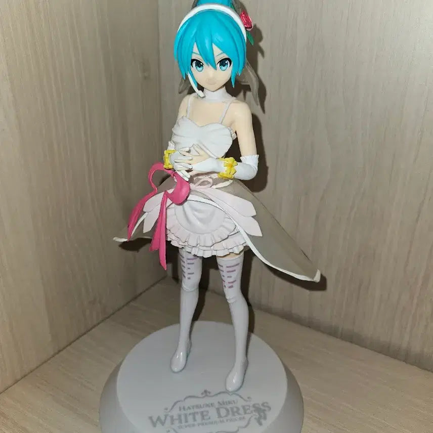 [BUNJANG] Hatsune Miku Wedding White Dress Pre-deformed Figure / 하츠네 미쿠 웨딩 화이트 드레스 프디바 고전 미소녀 방꾸 피규어
