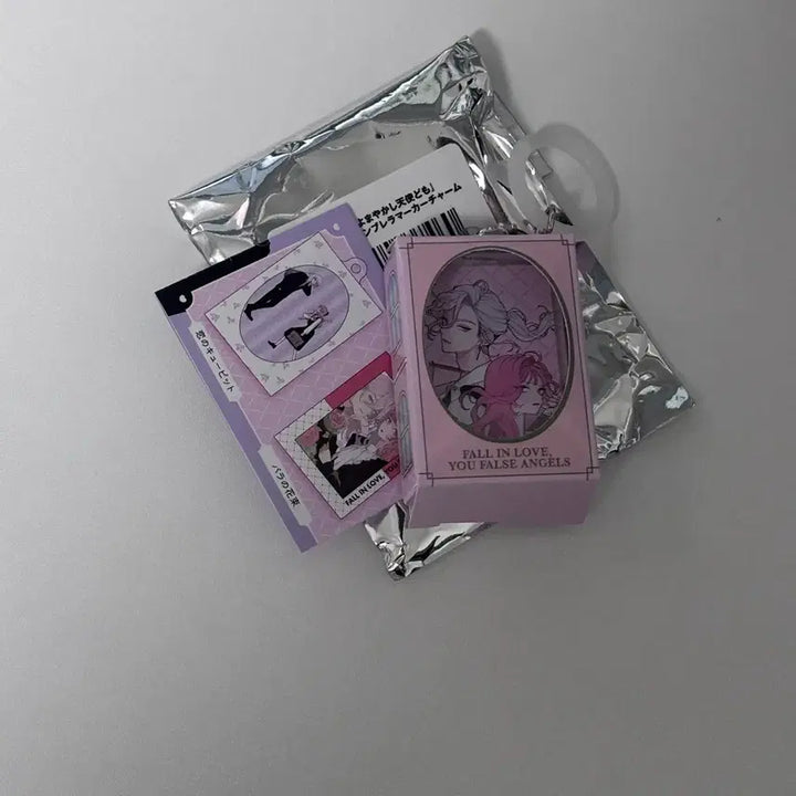 [BUNJANG] Love, All You Deceivers Acrylic Keychain Mezurushi Gacha / 사랑하라 거짓된 천사들이여 아크릴 키링 메지루시 가챠