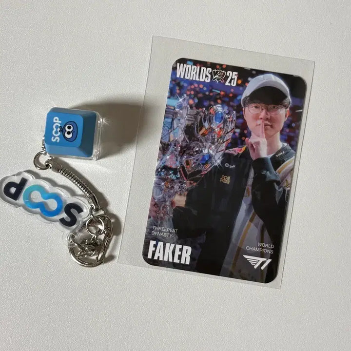 [BUNJANG] T1 Faker Worlds 2025 Victory Photocard / msi T1 티원 페이커 월즈 2025 우승 포카