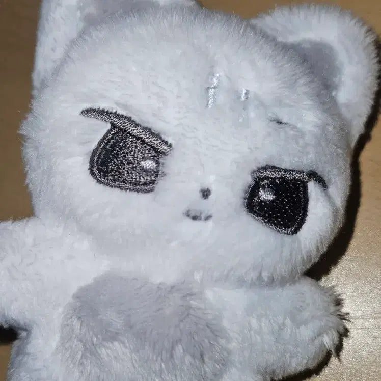 [BUNJANG] KICKFLIP Kyehun Gyeannyi Doll / 킥플립 계훈 인형 곈냥이