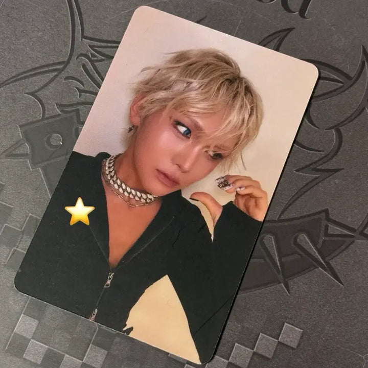 [BUNJANG] XLOV Hyun Taipei Concert Photocard / XLOV 엑스러브 HYUN 현 타이페이 TAIPEI 콘서트 포카