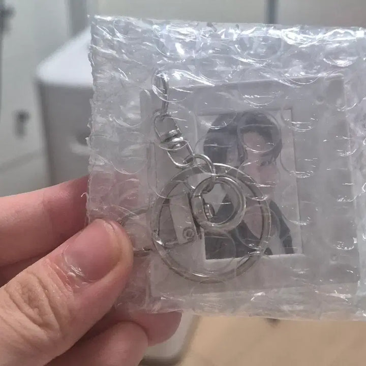 [BUNJANG] BTS J-Hope Arirang Special Edition Photocard Holder (Sealed) / 방탄소년단 bts 아리랑 특전키링 jhope 미개봉