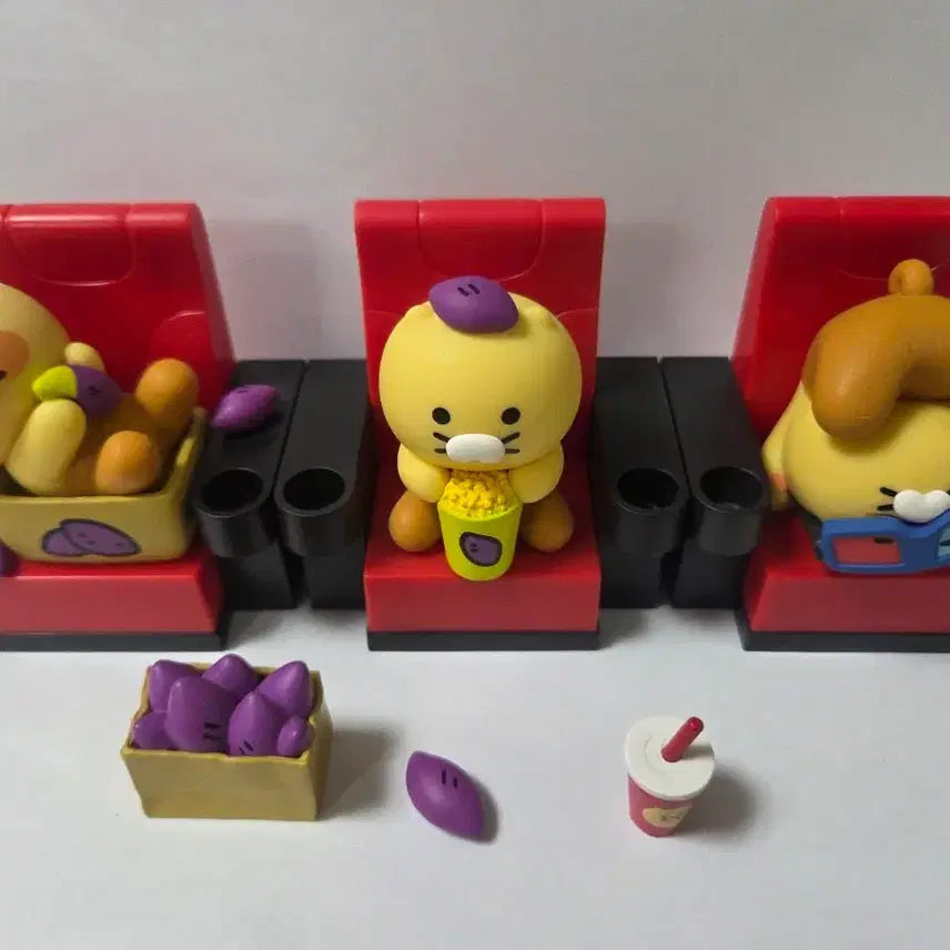 [BUNJANG] CGV Chunsik Cinema Figure Set / CGV 춘식이 영화관 피규어